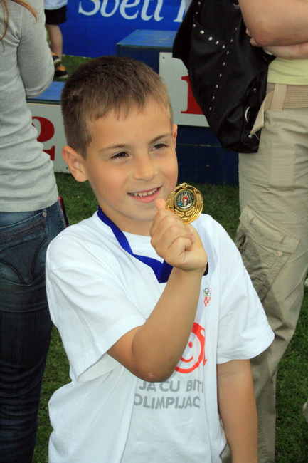 9. Olimpijski festival djecjih vrtica Zadarske zupanije: Nogometni turnir djevojcica i djecaka