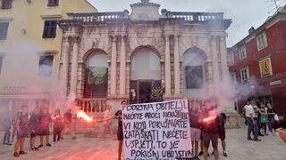 Navijači pokušali organizirati prosvjed protiv nasilja nad ženama