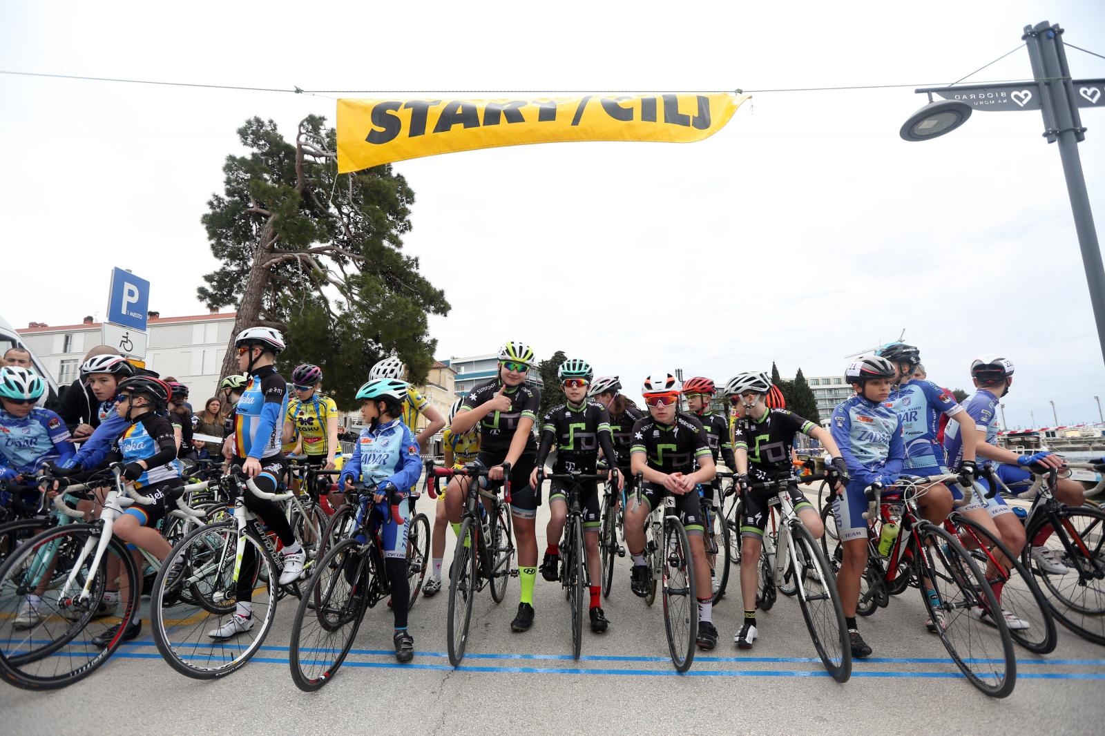 Održana rekreativna međunarodna biciklistička utrka Biograd Bike Race