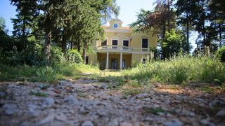 20.06.2013., Zadar – Akcija ciscenja narkomanskih sprica u parku na Brodarici pokraj Sfinge. Photo: Filip Brala/PIXSELL Autor Filip Brala/PIXSELL KLJUČNE RIJEČI ciscenje, sfinga, Brodarica, akcija mladih, narkomanija 20.06.2013., Zadar – Akcija ciscenja narkomanskih sprica u parku na Brodarici pokraj Sfinge. Photo: Filip Brala/PIXSELL Autor Filip Brala/PIXSELL KLJUČNE RIJEČI ciscenje, sfinga, Brodarica, akcija mladih, narkomanija