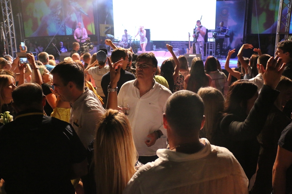 Vir proslavio Dan općine uz spektakularni koncert i vatromet