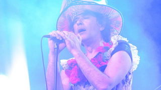 U povodu 4. rođendana Boutique hostela Forum, “najpristojniji mogući” riječki Let 3 održao je fenomenalan koncert na antičkom Forumu