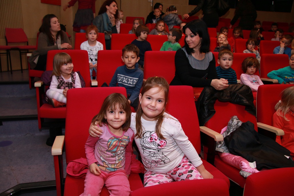 Svjetski dan lutkarstva uz predstavu “Mačak u čizmama” Svjetski dan lutkarstva uz predstavu “Mačak u čizmama”