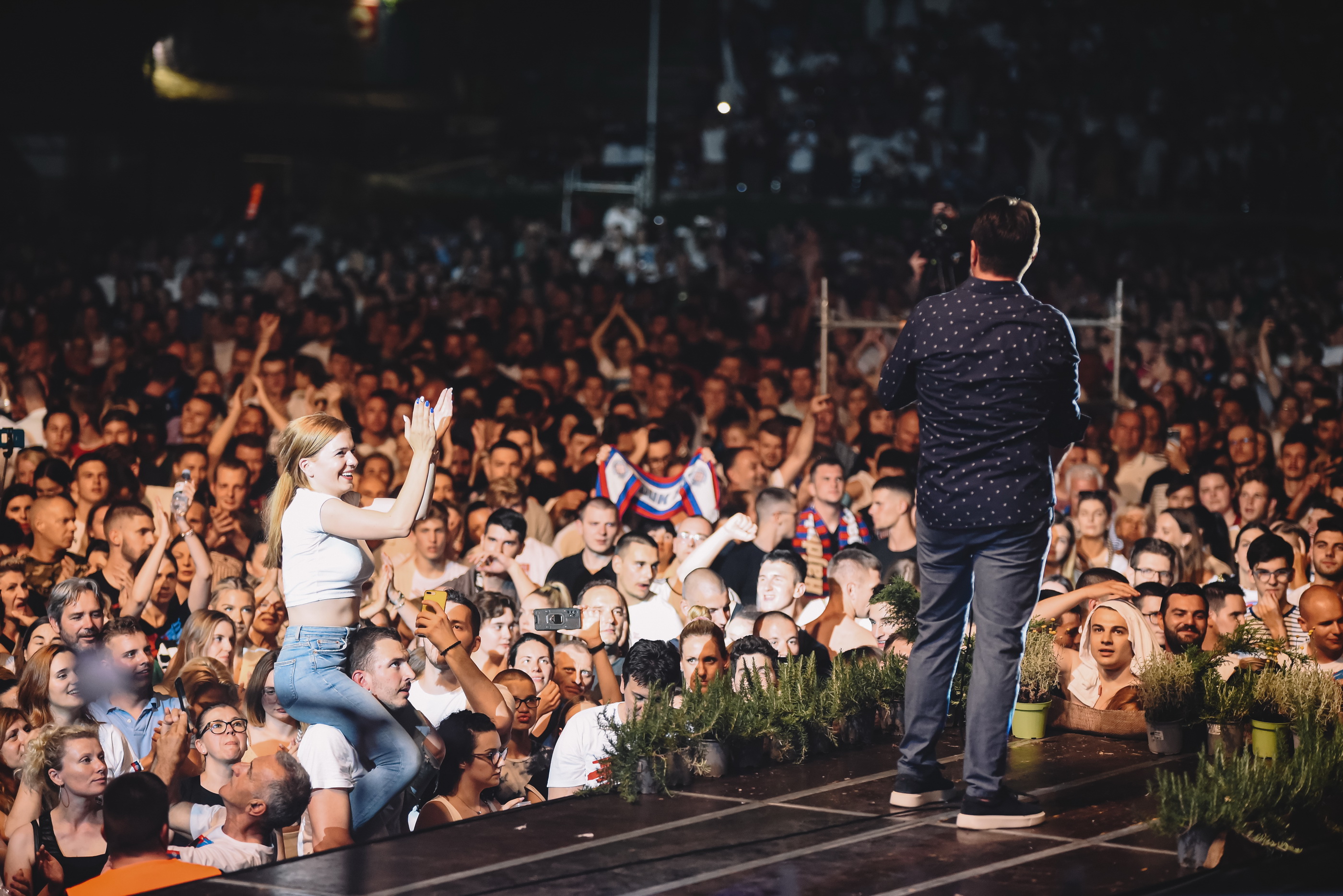 Stari Plac: Mišo Kovač i prijatelji priredili nezaboravan koncert