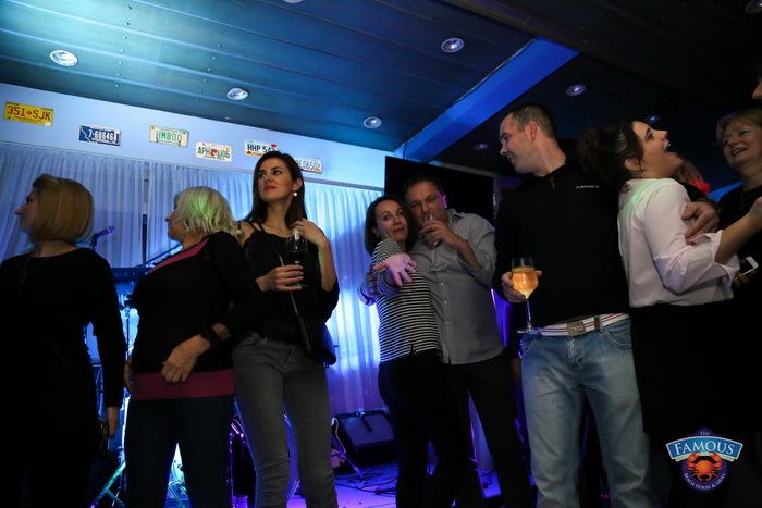 Friday Night Live: Cotton Club @ Famous Beach Bar & Grill 21. listopada 2016. Friday Night Live: Cotton Club @ Famous Beach Bar & Grill 21. listopada 2016.