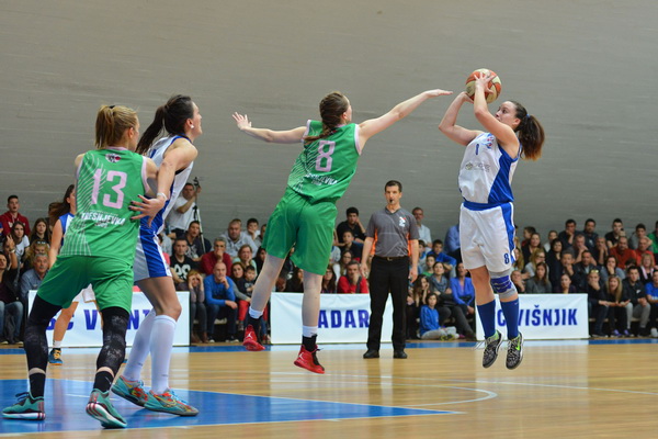 Polufinale doigravanja za prvakinje Hrvatske: ŽKK Zadar – ŽKK Trešnjevka 73-70 Polufinale doigravanja za prvakinje Hrvatske: ŽKK Zadar – ŽKK Trešnjevka 73-70