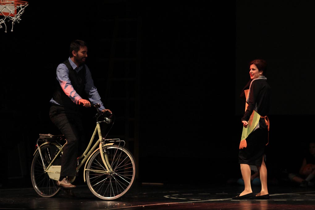 U suradnji HNK Zadar i Kazališne udruge “Igrajmo se” premijerno je izvedena predstava “Sasvim sam popubertetio” u režiji Žane Bumber. foto: Iva Perinčić U suradnji HNK Zadar i Kazališne udruge “Igrajmo se” premijerno je izvedena predstava “Sasvim sam popubertetio” u režiji Žane Bumber. foto: Iva Perinčić