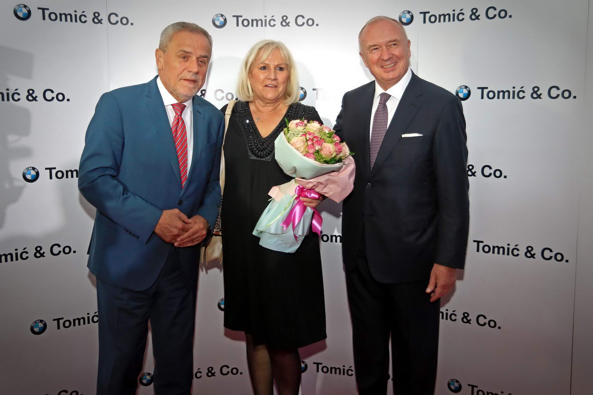 Svečano otvorenje prodano-servisnog centra Tomić & Co. Svečano otvorenje prodano-servisnog centra Tomić & Co.