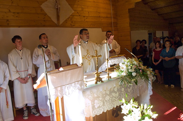 Privlaka: Procesija i Sveta misa, 13. lipnja 2009. Privlaka: Procesija i Sveta misa, 13. lipnja 2009.