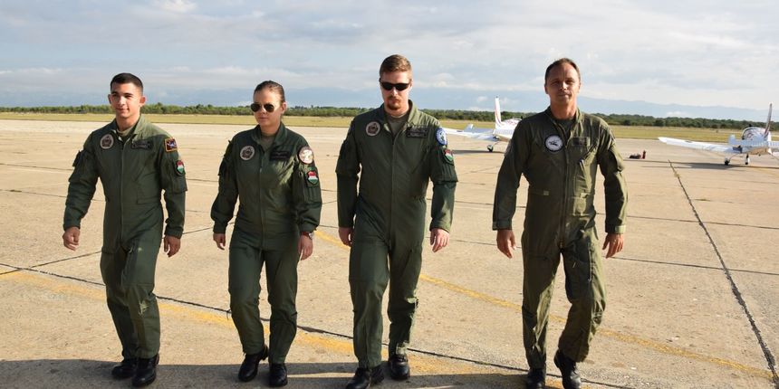 U vojarni “Pukovnik Mirko Vukušić” u Zemuniku započela je letačka obuka za mađarske pilote U vojarni “Pukovnik Mirko Vukušić” u Zemuniku započela je letačka obuka za mađarske pilote