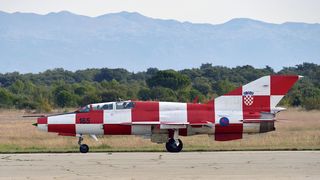 Vježbe pilota borbenih MIG-ova Vježbe pilota borbenih MIG-ova