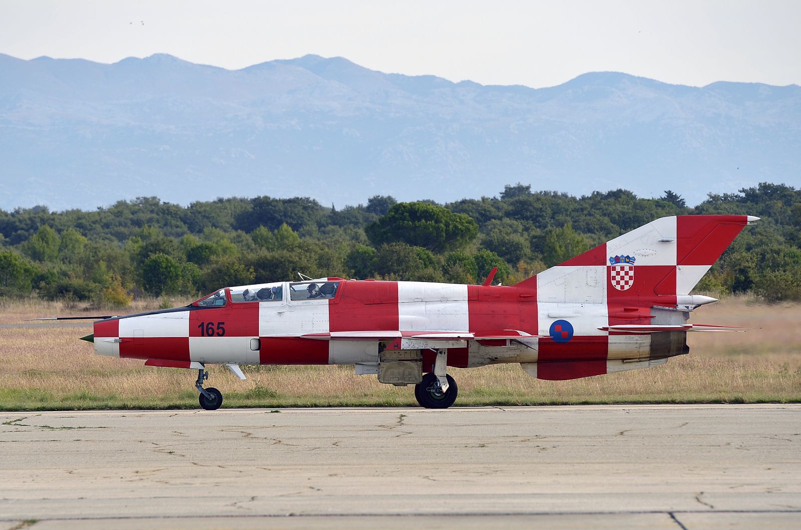 Vježbe pilota borbenih MIG-ova Vježbe pilota borbenih MIG-ova