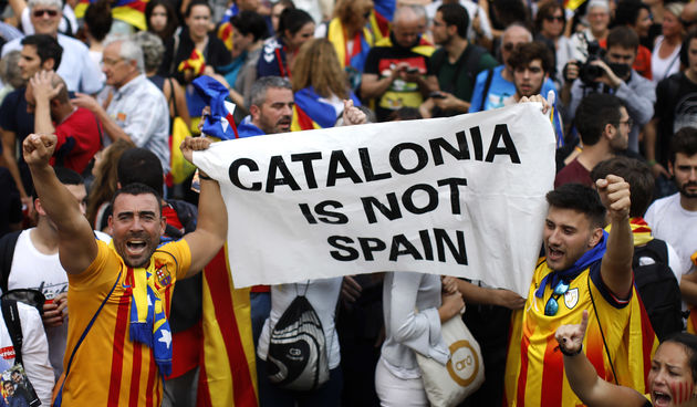 Pogledajte što se događa na ulicama nakon što je Katalonija proglasila neovisnost