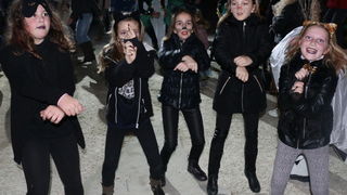 Virski karneval & maškare: Plesna maškarana fešta uz Jasmina Stavrosa