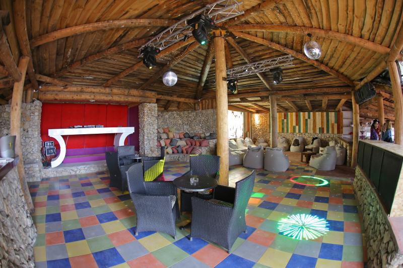 Pag, Zrce – Klub Kalypso na popularnoj plazi Zrce sezonu 2014. docekuje u novom ruhu. Photo: Filip Brala/PIXSELL