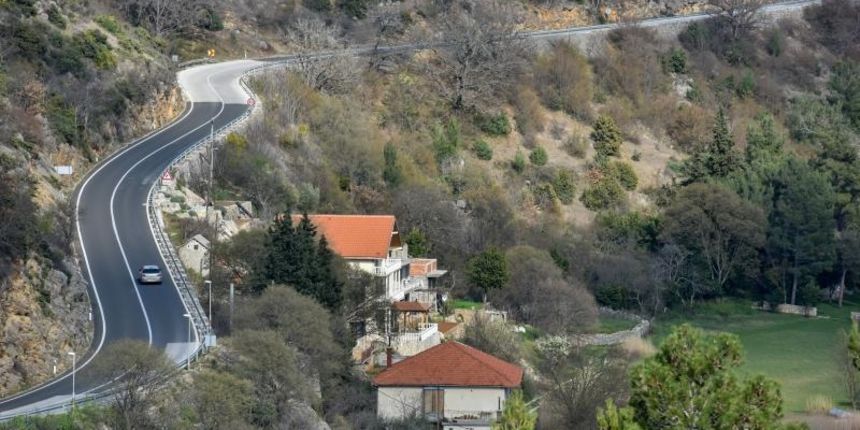 Grad Obrovac u kanjonu rijeke Zrmanje. Ilustracije. Photo: Dino Stanin/PIXSELL Grad Obrovac u kanjonu rijeke Zrmanje. Ilustracije. Photo: Dino Stanin/PIXSELL