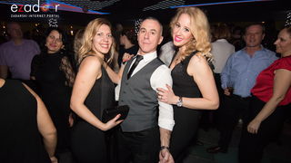 Ludnica u Saturnusu: Najbolji doček u svemiru i šire Ludnica u Saturnusu: Najbolji doček u svemiru i šire