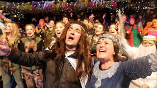 Virski karneval & maškare: Plesna maškarana fešta uz Jasmina Stavrosa