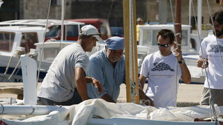 Betina,15.08.2011.
9.Regata za dusu i tilo , regata tradicionalnih brodova na latinsko idro
Na slici:redatelj i pisac Radovan Marcic na gajeti Luke Kalinica iz Zlarina
Foto: Bozo Vukicevic/CROPIX Betina,15.08.2011.
9.Regata za dusu i tilo , regata tradicionalnih brodova na latinsko idro
Na slici:redatelj i pisac Radovan Marcic na gajeti Luke Kalinica iz Zlarina
Foto: Bozo Vukicevic/CROPIX