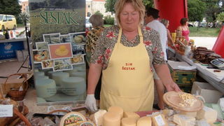 Image 378335 (auto) Image 378335 (auto)