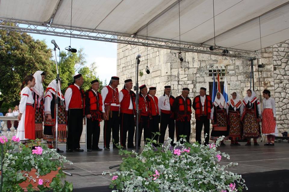 smotra folklora; etno dani