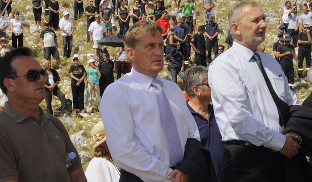 Kornat, 300811. 
Obiljezavanje 4. obljetnice kornatske tragedije, u kojoj je, gaseci pozar na Kornatu 30. kolovoza 2007. godine, smrtno stradalo 12 vatrogasaca. Obitelji poginulih vatrogasaca, njihovi prijatelji te visoko izaslanstvo na otoku Kornat, u uv