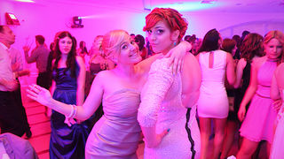 Maturalna večer Ekonomske škole (foto:Saša Čuka) Maturalna večer Ekonomske škole (foto:Saša Čuka)