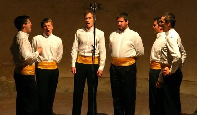 Klapa Kogul u sv. Donatu