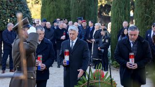 Na Gradskom groblju položeni vijenci povodom obilježavanja 33. obljetnice 72. bojne Vojne policije Na Gradskom groblju položeni vijenci povodom obilježavanja 33. obljetnice 72. bojne Vojne policije