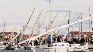 Murter: Po jakoj buri održana je tredicionalna 18. regata Latinsko idro – Murter 2015. Photo: Duško Jaramaz/PIXSELL Murter: Po jakoj buri održana je tredicionalna 18. regata Latinsko idro – Murter 2015. Photo: Duško Jaramaz/PIXSELL