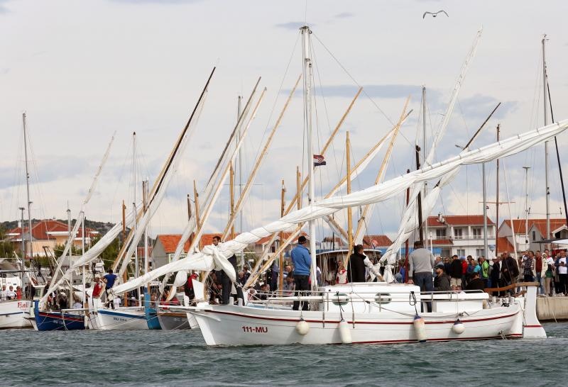 Murter: Po jakoj buri održana je tredicionalna 18. regata Latinsko idro – Murter 2015. Photo: Duško Jaramaz/PIXSELL Murter: Po jakoj buri održana je tredicionalna 18. regata Latinsko idro – Murter 2015. Photo: Duško Jaramaz/PIXSELL