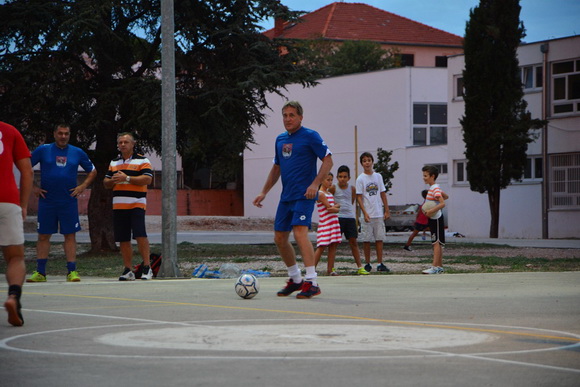 U povodu blagdana Kraljice Mira u Stanovima odigrana utakmica između liječnika i predstavnika Gradske uprave, Foto: Iva Perinčić