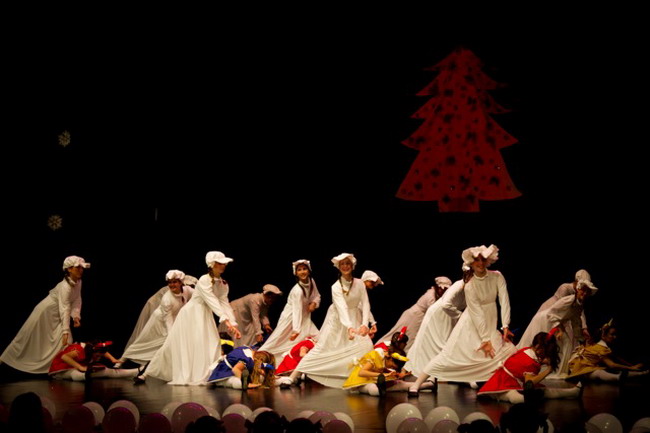 Plesna cestitka Zadarskog plesnog ansambla Plesna cestitka Zadarskog plesnog ansambla