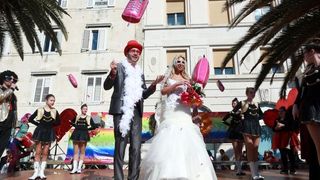 Splitski karneval: Vjenčanje Ave Karabatić i Ivana Pernara na splitskoj rivi