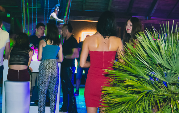 DJ Andrologic @ Cocktail bar Mango, 11.7.2015. (foto: Ivan Toman) DJ Andrologic @ Cocktail bar Mango, 11.7.2015. (foto: Ivan Toman)