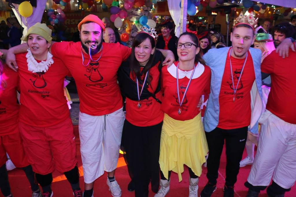 Virske maškare 2017: Karnevalske igre i koncert grupe Vista Virske maškare 2017: Karnevalske igre i koncert grupe Vista