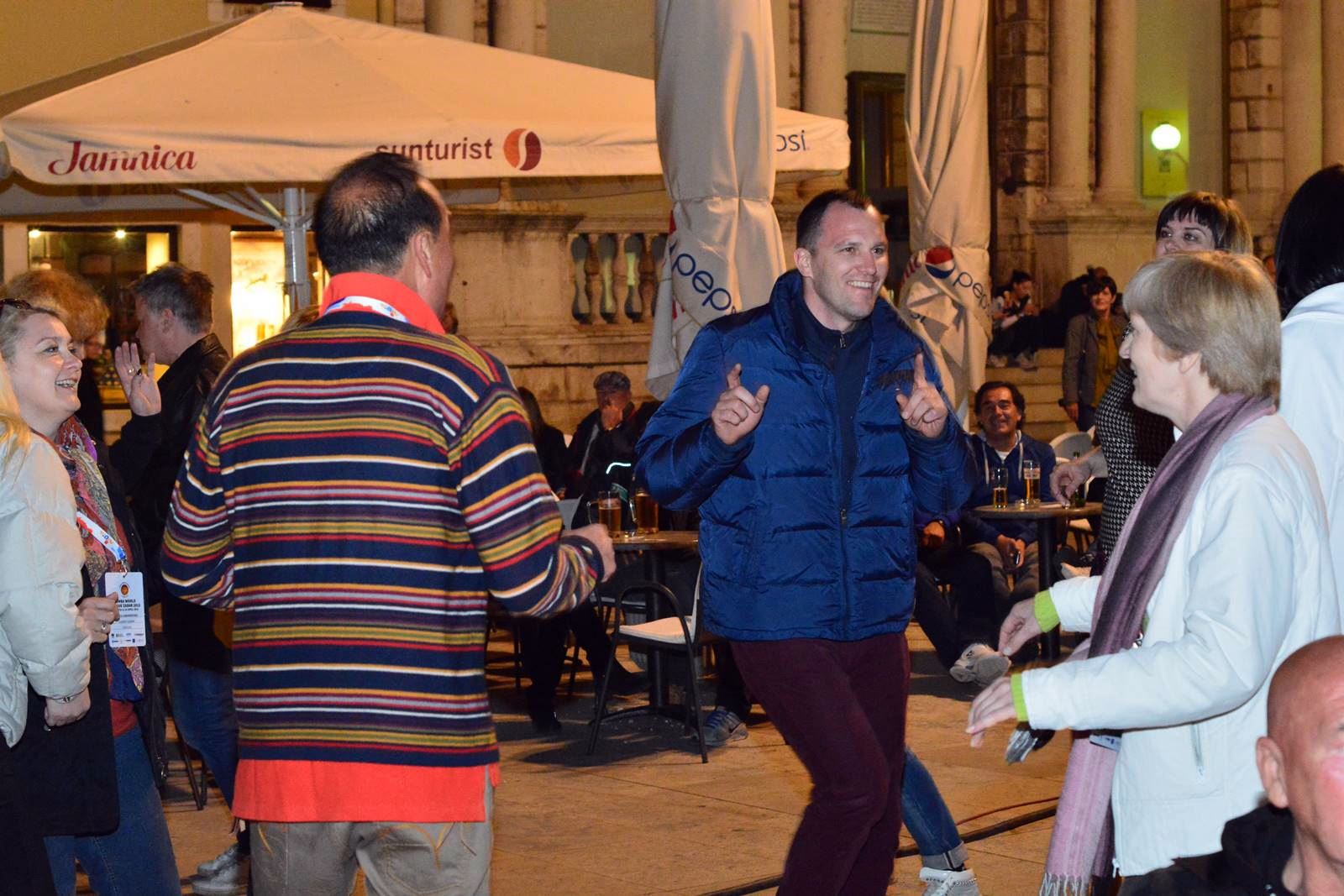 FIMBA After party na Narodnom trgu uz bend Songbusters FIMBA After party na Narodnom trgu uz bend Songbusters