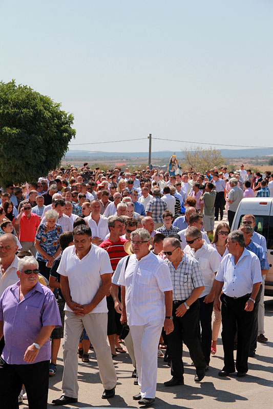 U Skabrnji odrzano veliko misno slavlje i procesija povodom blagdana Velike Gospe U Skabrnji odrzano veliko misno slavlje i procesija povodom blagdana Velike Gospe