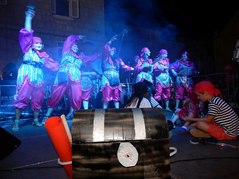 Paški ljetni karneval 2014. Paški ljetni karneval 2014.