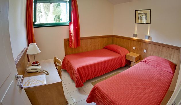 Zaton Holiday Resort rasprodaje rabljeni namještaj