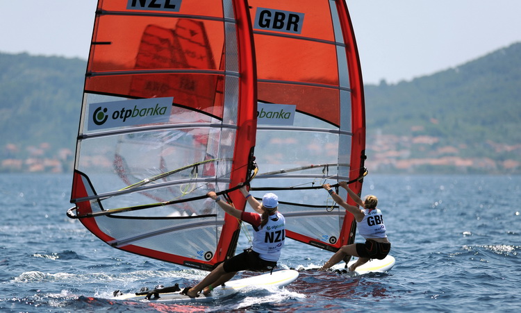 Zadar, 120711.
ISAF svjetsko juniorsko prvenstvo
Zadar 2011, 07.-15. srpanj 2011.
Sesti je dan svjetskog prvenstva u jedrenju koje se odrzava u organizaciji jedrlicarskog kluba Uskok. Danasnji dan je dan odmora za sve jedrlicare osim za jedrilicare na d Zadar, 120711.
ISAF svjetsko juniorsko prvenstvo
Zadar 2011, 07.-15. srpanj 2011.
Sesti je dan svjetskog prvenstva u jedrenju koje se odrzava u organizaciji jedrlicarskog kluba Uskok. Danasnji dan je dan odmora za sve jedrlicare osim za jedrilicare na d