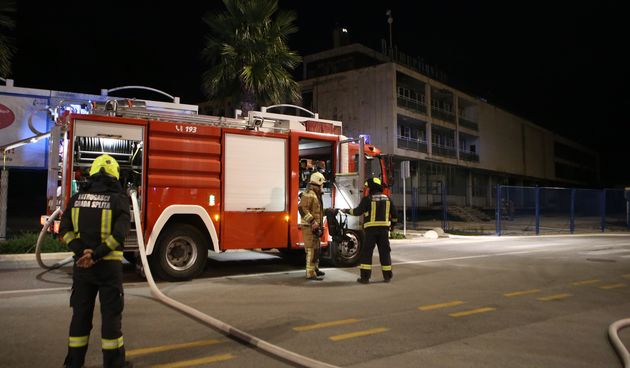 Split: brzom intervencijom vatrogasaca ugašen požar u staroj zgradi Dalmacijavina
