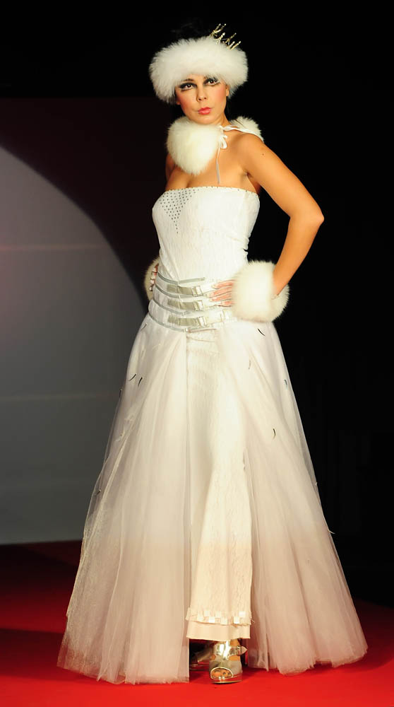 Image 844977 (auto) Image 844977 (auto)