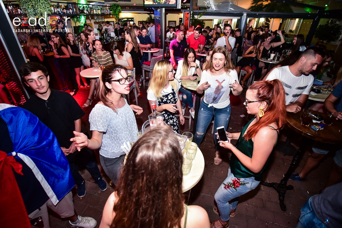 Domenica @ Kult Caffebar