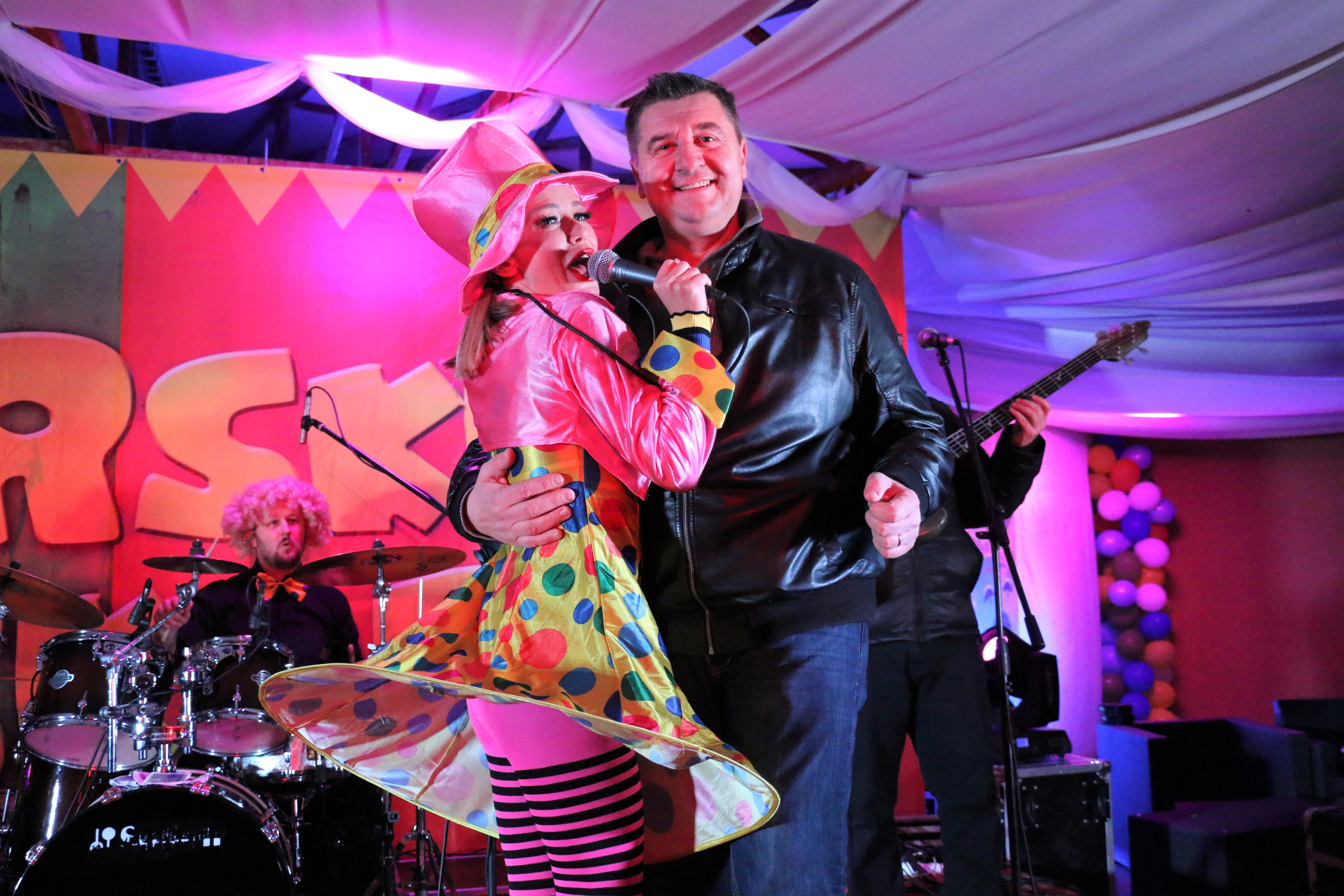 Virski Karneval veliko finale: nastupila Maja Šuput Virski Karneval veliko finale: nastupila Maja Šuput