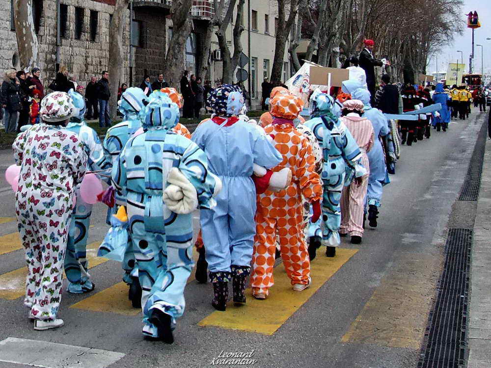 Karnevalska povorka 2012, Foto: Leonard Kvarantan Karnevalska povorka 2012, Foto: Leonard Kvarantan