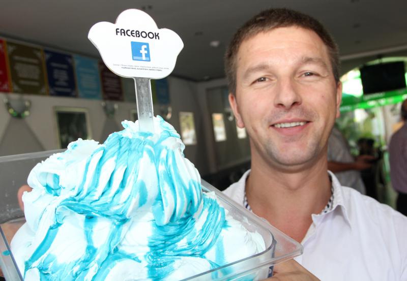 Tisno: Braća Adili napravili novi sladoled i nazvali ga Facebook, Photo: Dusko Jaramaz/PIXSELL