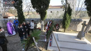 U Donjem Karinu obilježeno sjećanje na rušenje Franjevačkog samostana tijekom VRO Maslenica