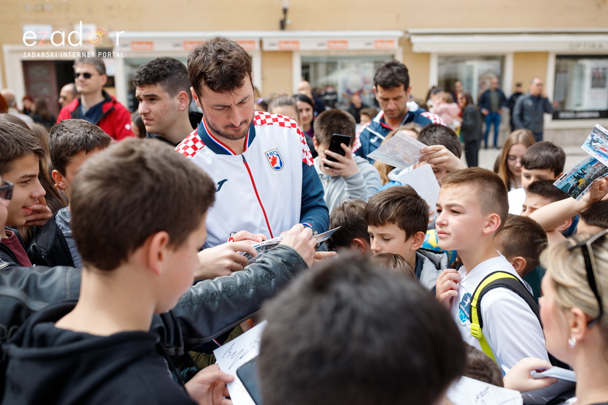 Đir po gradu, subotnja špica 13. travnja 2019. Đir po gradu, subotnja špica 13. travnja 2019.