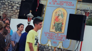 Proslava blagdana Velike Gospe: središnja večernja misa i procesija ulicama Belafuže Proslava blagdana Velike Gospe: središnja večernja misa i procesija ulicama Belafuže
